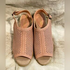 Easy Street Wedge Sandals, Size 7, Neutral Pink